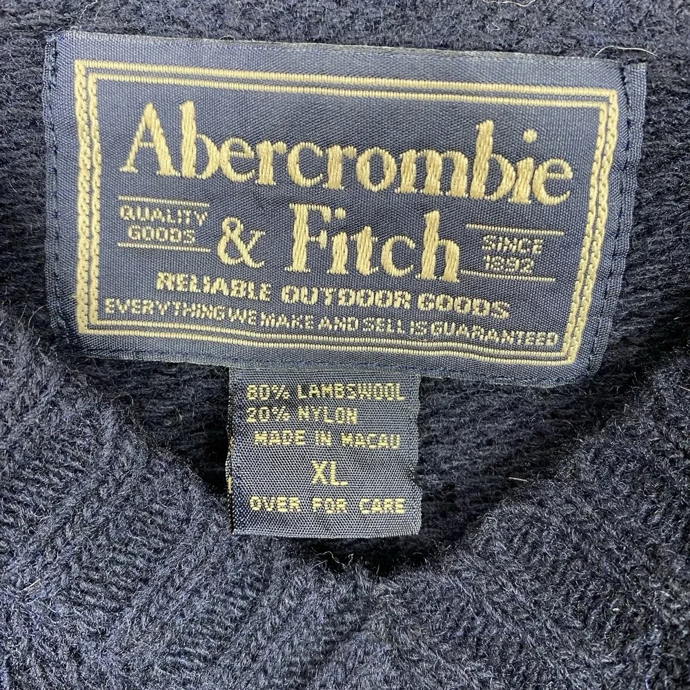 vintage abercrombie and fitch Sweater Men's Sz XL Lambswool Blend Navy‎ V Neck